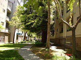 Beautiful Condo in Quiet Neighborhood!! in Hayward, CA