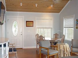 Quaint Lakefront Vacation Cottage  in Cypress Gardens, FL (Photo 6 of 6)