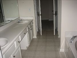 3 bed, 2.5 bath townhome 2-car garage in Kennesaw, GA (Photo 6 of 6)