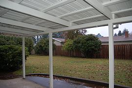 Single Story Home in Desirable Area in Hillsboro, OR (Photo 2 of 6)