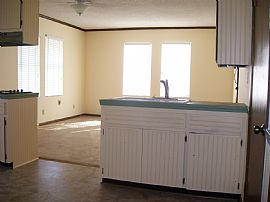 Spacious One Bedroom w/Large Loft in Old Hickory, TN (Photo 2 of 6)