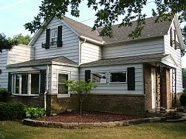 Rural Single Family Home in Lima, OH