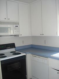 Charming, Clean and Safe Condo in Sacramento, CA (Photo 2 of 6)