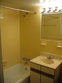 3BR 2BA corner balcony condo near I-395 in Alexandria, VA (Photo 6 of 6)