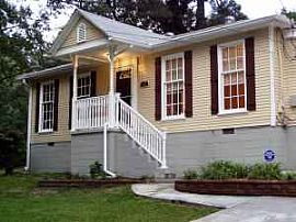 Highly Renovated,Garage,Central,NE Hub in Atlanta, GA