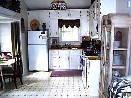 Gorgeous Renovated Bungelow Near NE Hub in Atlanta, GA (Photo 2 of 6)