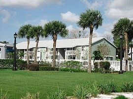 Resort Style Condos NOW WITH FREE RENT! in Orlando, FL (Photo 4 of 6)