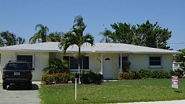 Beautiful Home, Beautiful Location in Hutchinson Island, FL