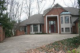 Beautiful House in Powell/Dublin in Powell, OH (Photo 2 of 4)