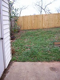 Townhouse in Great Location in Smyrna, GA (Photo 3 of 3)