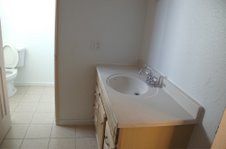 house in Elsie and Power Inn in Sacramento, CA (Photo 5 of 6)