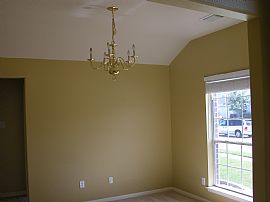 Katy/Fry Rd  3-2-2 Beautiful Home in Katy, TX (Photo 4 of 5)