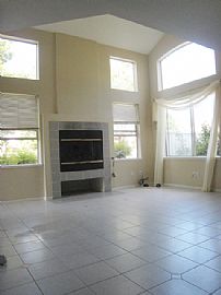 Beautiful 3 bdrm & 3 Bath 2-Story Twnhse in San Jose, CA (Photo 2 of 6)