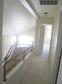 Beautiful 3 bdrm & 3 Bath 2-Story Twnhse in San Jose, CA (Photo 6 of 6)