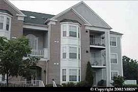 Condo in Village of Timbergrove in Reisterstown, MD (Photo 2 of 2)