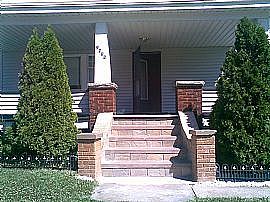 Spacious Duplex Floor, Hardwood Floors in Cleveland, OH