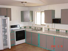 3 bdrm Mtn Home w/HUGE workshop garage in Drake, CO (Photo 5 of 5)