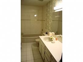 3br - Beautiful Bedroom/2BA Apartment fo in Hollywood, FL