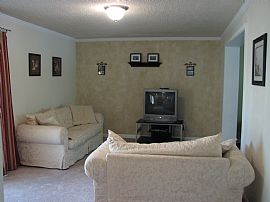 Gorgeous 4 BD, 2.5 Bath Remodeled Home in Ballwin, MO (Photo 3 of 4)