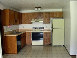 Parker Duplex B in Lacey, WA (Photo 5 of 6)