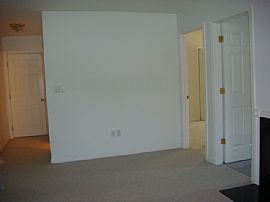 Beautiful Apartment, majestic views in Northford, CT (Photo 4 of 6)