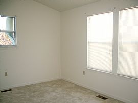 Townhome for Rent, Newly Remodeled in Woodbridge, VA (Photo 3 of 4)