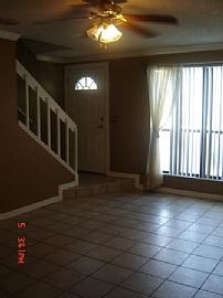 Great 2 bed/2.5 townhouse, DEP only $400 in Winter Springs, FL (Photo 2 of 6)
