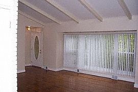 Beautiful Ranch Home in Sylvan Lake in Sylvan Lake, MI (Photo 2 of 6)