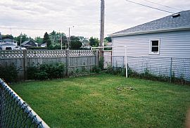 Near Lake and Zoo in Racine, WI (Photo 3 of 3)