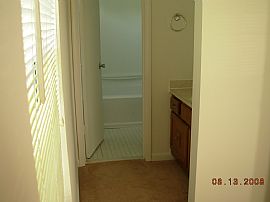 Beautiful End Unit TH avail. immed. in Dale City, VA (Photo 4 of 4)