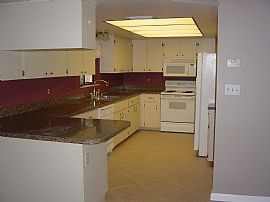 1700 Sq Ft house rental by Lake Tarpon in Tarpon Springs, FL (Photo 4 of 6)