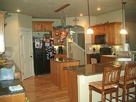 3000 SF 4bd/2.5bth w/Lawn Care Included in Meridian, ID (Photo 2 of 6)