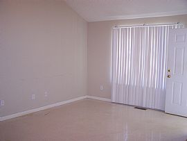 2 Bedroom 1 Bath Duplex $810 Monthly in Springfield, TN (Photo 4 of 5)