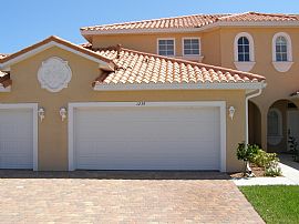  3 Bedroom Beachside Villa For Rent  in Indian Harbor Beach, FL (Photo 4 of 4)