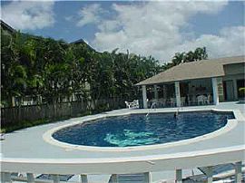 2br - 2ba townhome. Feels brand new! in Ewa Beach, HI (Photo 4 of 6)