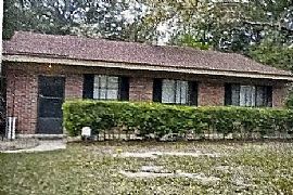Clean and Fresh 3 bedroom Brick House in Mobile, AL