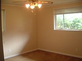 Clean and Fresh 3 bedroom Brick House in Mobile, AL (Photo 3 of 4)