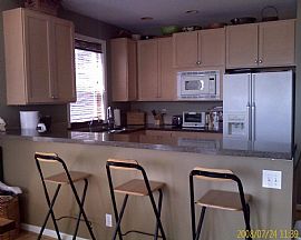 Spacious Seattle T-hse w/ city views!!! in Seattle, WA (Photo 4 of 6)