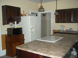 Huge 4BR Colonial in New Bedford, MA (Photo 3 of 5)