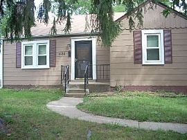  Cute 2 Bedroom Home for Rent  in Olivette, MO