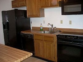  Cute 2 Bedroom Home for Rent  in Olivette, MO (Photo 2 of 6)