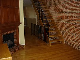 Canton Townhouse for Rent in Baltimore, MD (Photo 3 of 4)