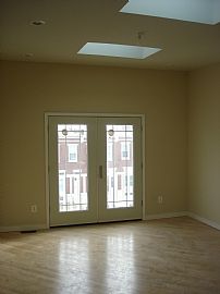 Townhouse for Rent in the Canton Area in Baltimore, MD (Photo 3 of 4)