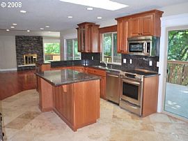 Luxurious ranch stile home in LO  in Lake Oswego, OR (Photo 6 of 6)