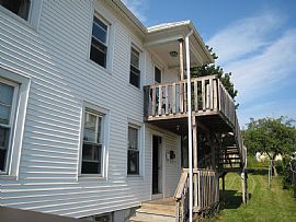 4 Bdrm Apt OPEN HOUSE Sun 14th in Terryville, CT