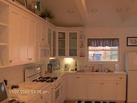 Quaint 1950s beach cottage in the hills  in Montrose, CA (Photo 2 of 6)