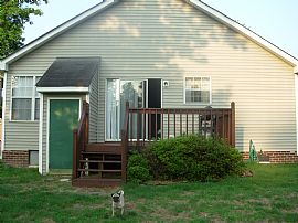 House for Rent in Great Neighborhood in Suffolk, VA (Photo 2 of 6)
