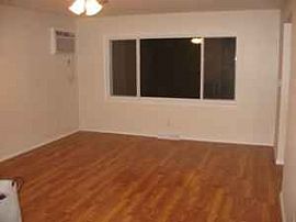 Newly Renovated Duplex-Upper Level in Saint Paul, MN (Photo 2 of 6)