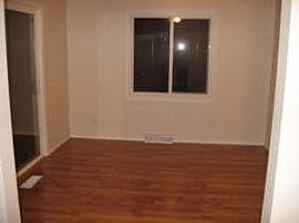 Newly Renovated Duplex-Upper Level in Saint Paul, MN (Photo 3 of 6)