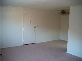 Spacious 2 Bedroom Condo-Near Fed. Ctr. in Suitland, MD (Photo 4 of 4)